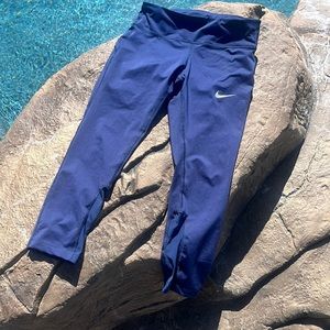 Nike 3/4 Nike running tights, Navy, hardly worn, drawstring